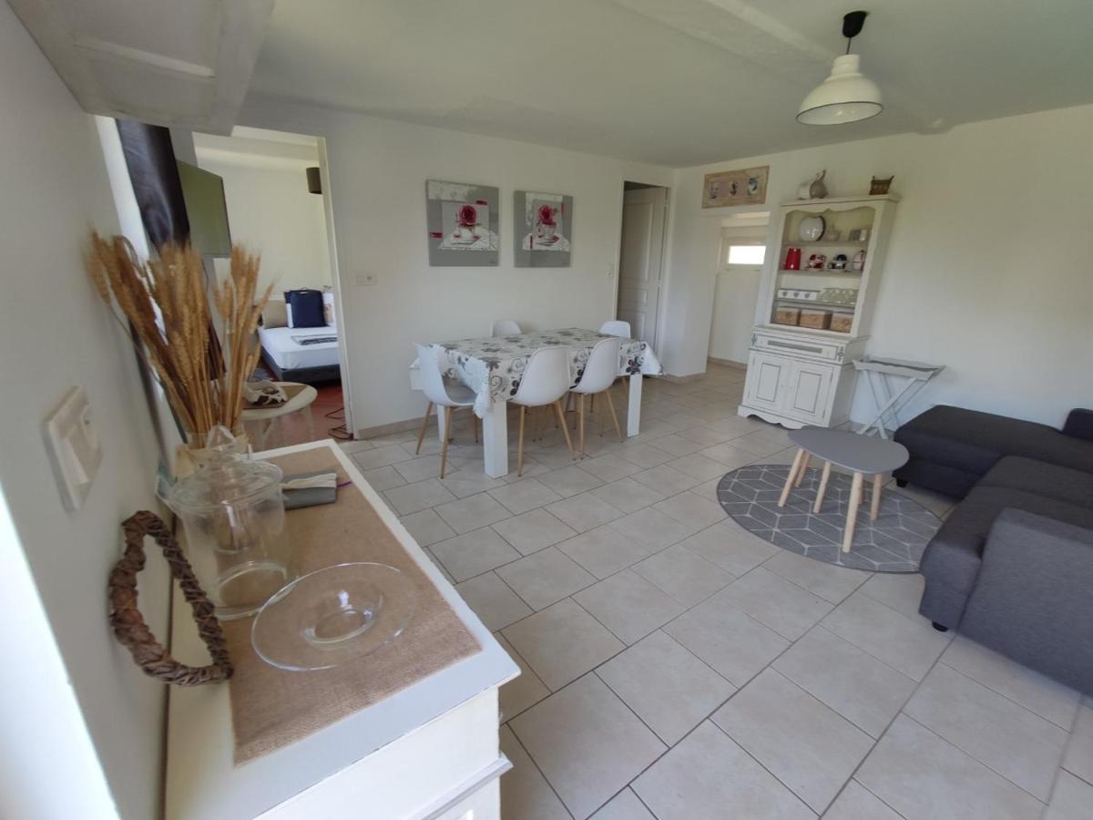 Le Petit Gite De La Roseraie Quiberville Esterno foto